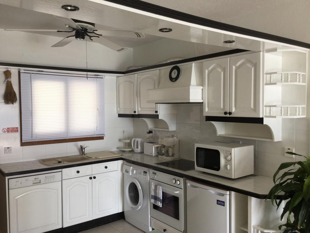 Pissouri Beach Front Apartments Экстерьер фото